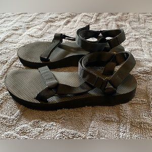 Teva mid form sandals women’s 12 43 black